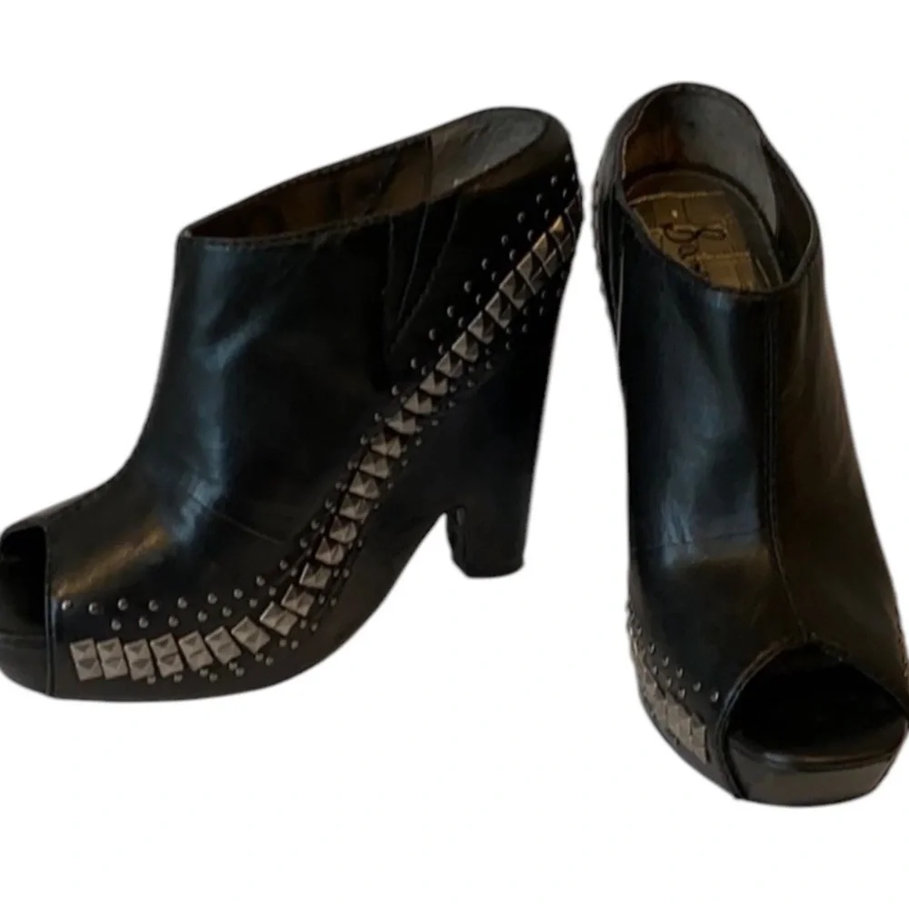 Sam Edelman size 10 Boho silver studded open toe platform ,beautiful